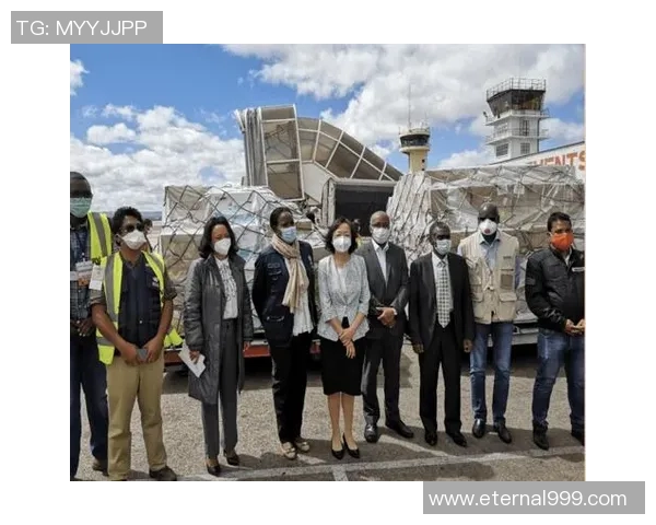 足球明星携手抗疫发声传递希望与团结的感人视频